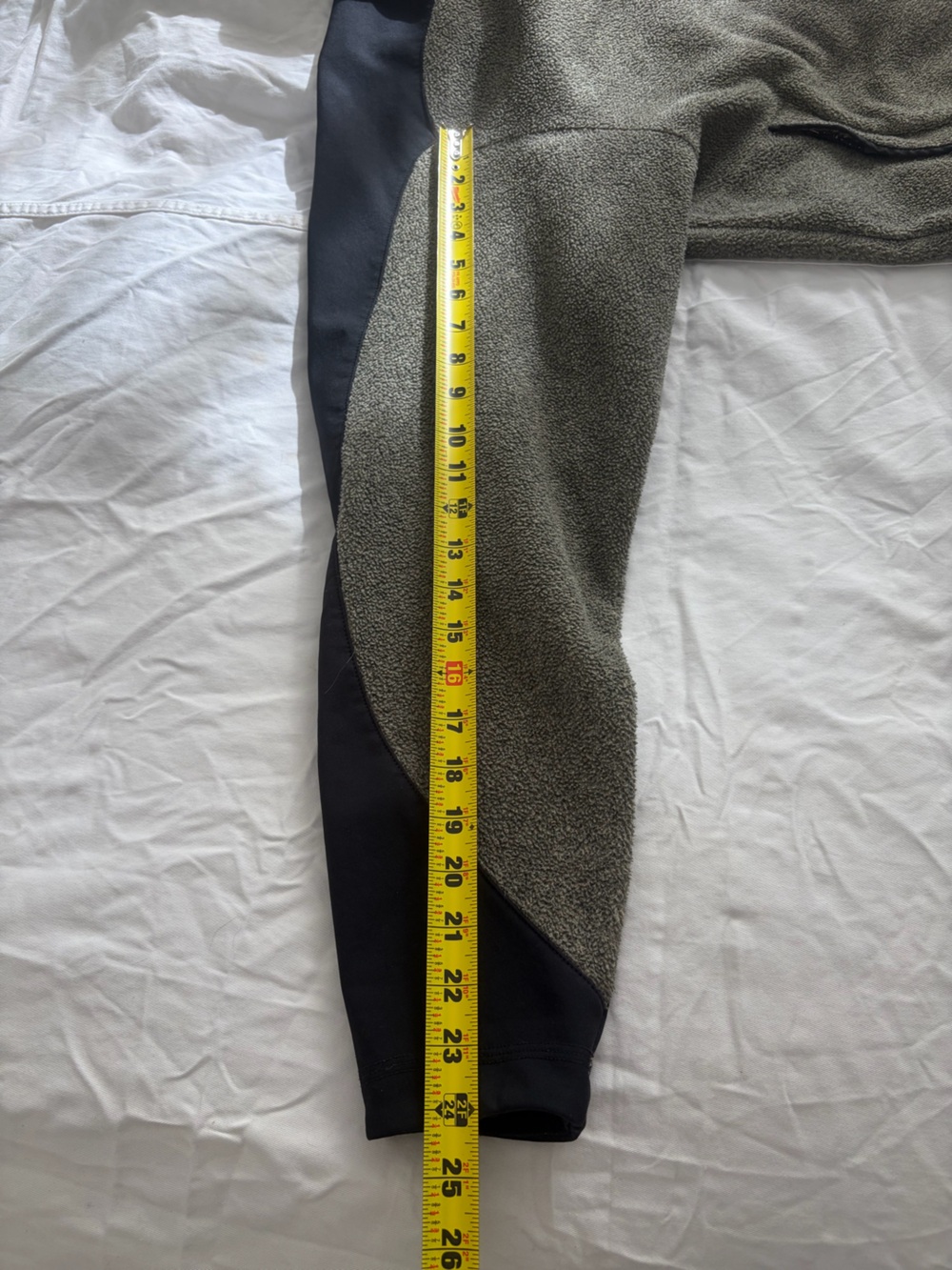 vintage Arc’teryx men’s L early 2000s hybrid fleece jacket grey/green &black - Picture 11 of 11